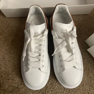 Alexander McQueen sneaker